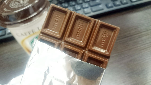 meiji ブラックチョコレート