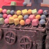 【チョコレートの壁】子供も喜ぶお菓子の家作り特集！2022クリスマス